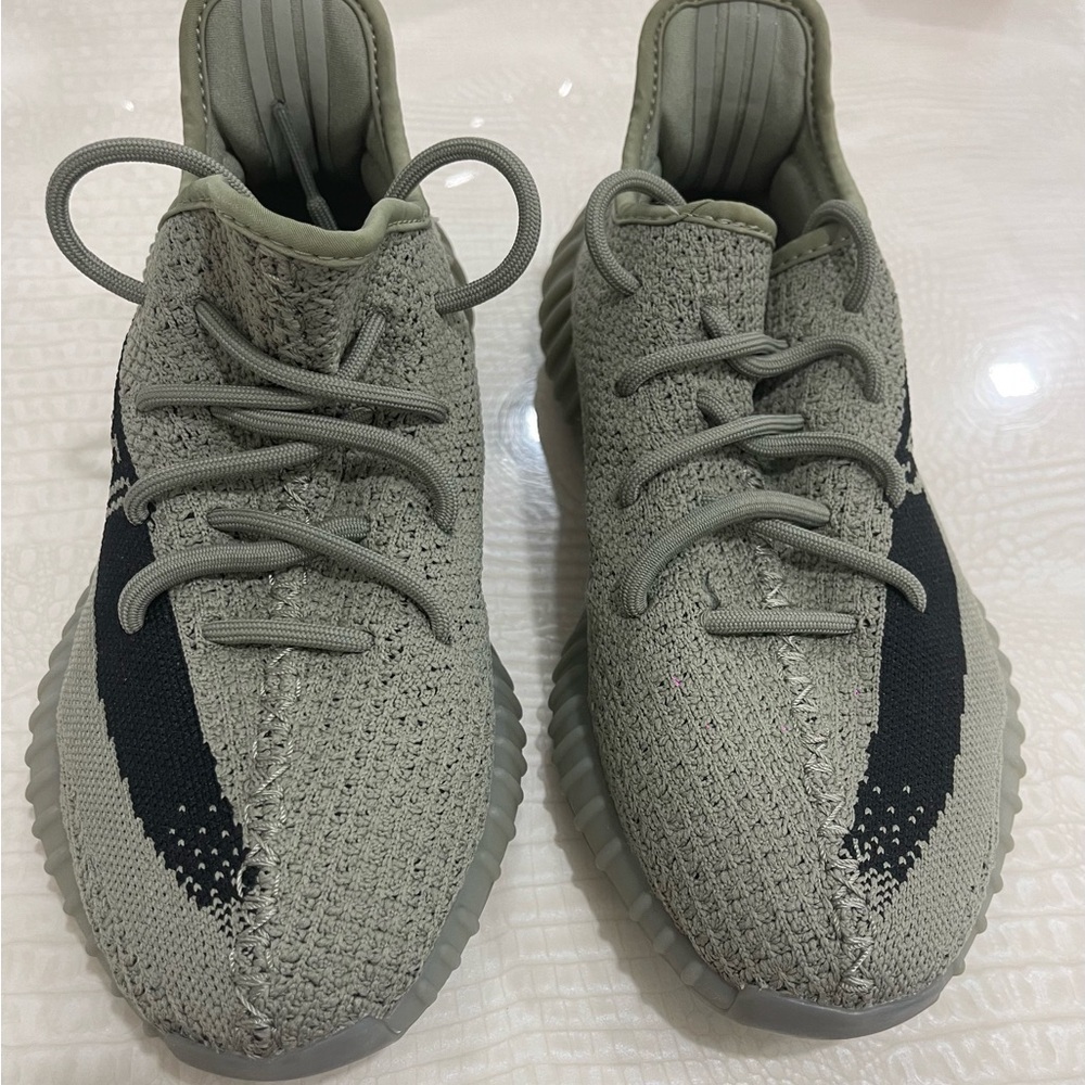 Adidas Yeezy Boost 350 V2 in Gray and Black - Picture 6 of 12